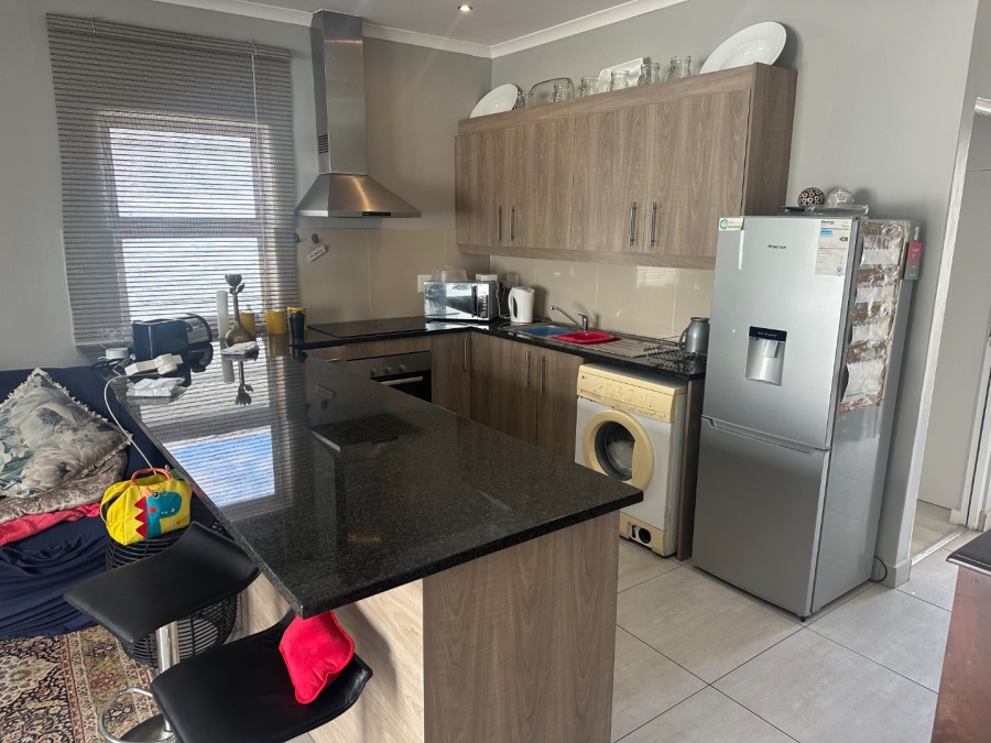 3 Bedroom Property for Sale in Table View Western Cape